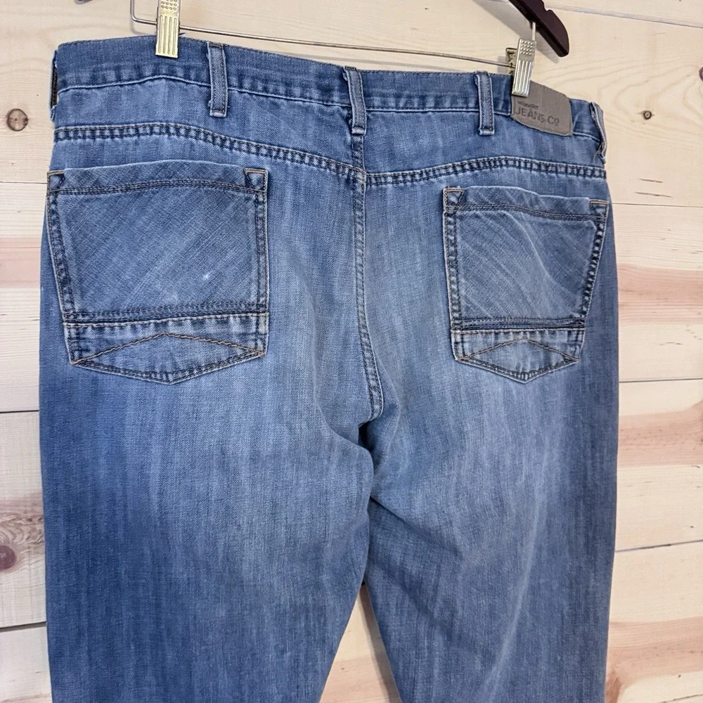 Wrangler Jeans Co‎ Men's 38x32 Slim Straight Blue Denim Jeans